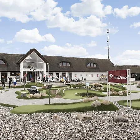 Aldeamento Turístico First Camp Klim - Nordvestkysten 2*